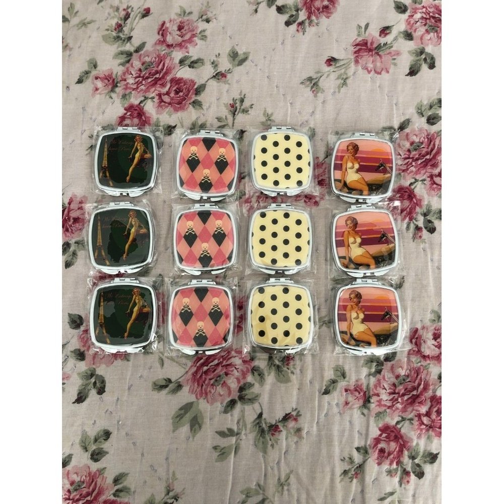 (12) Lot of compact mirrors